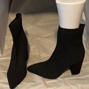 Elegant Black Ankle Boots